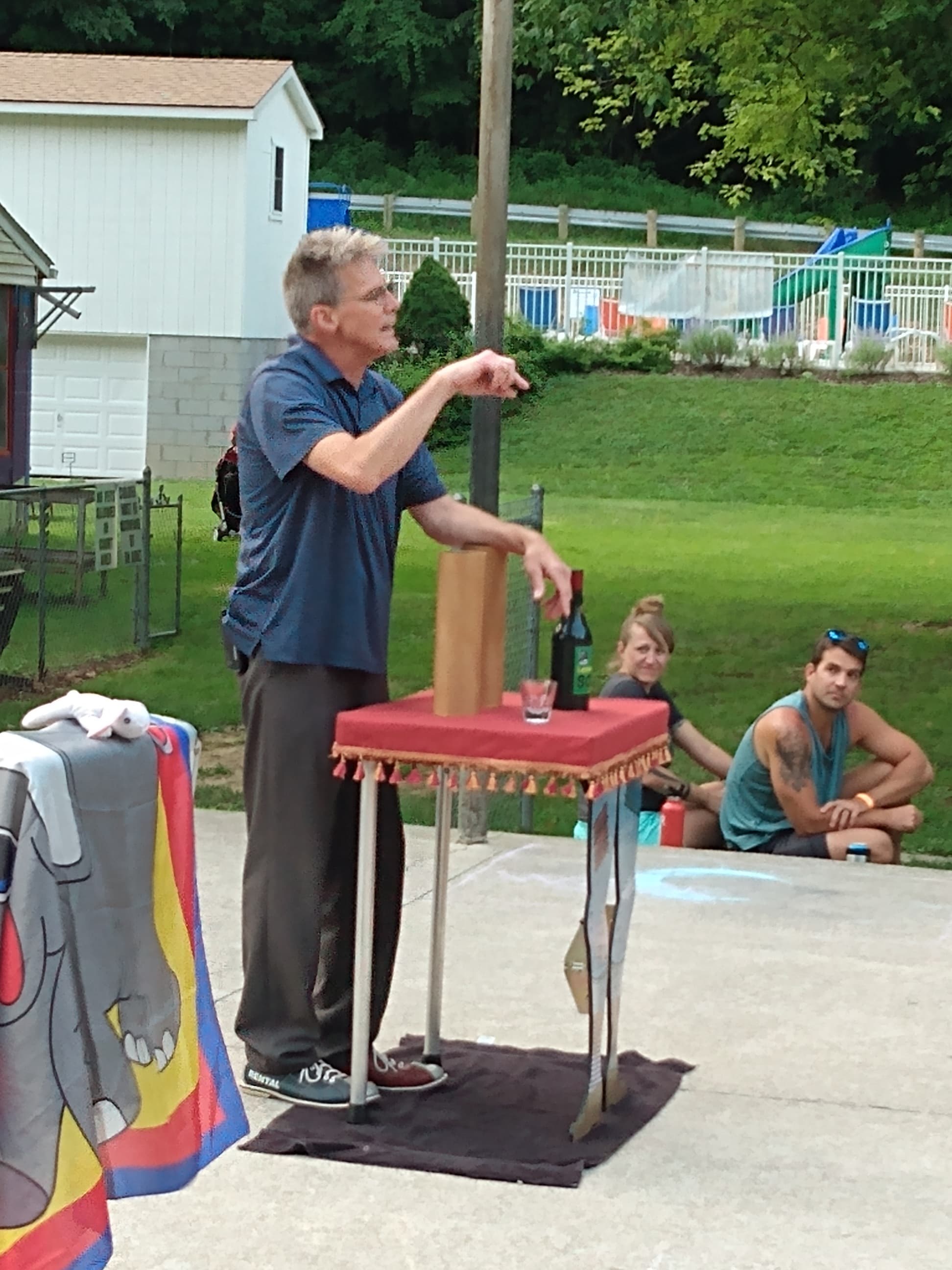 Joe Lyons magic performance 4